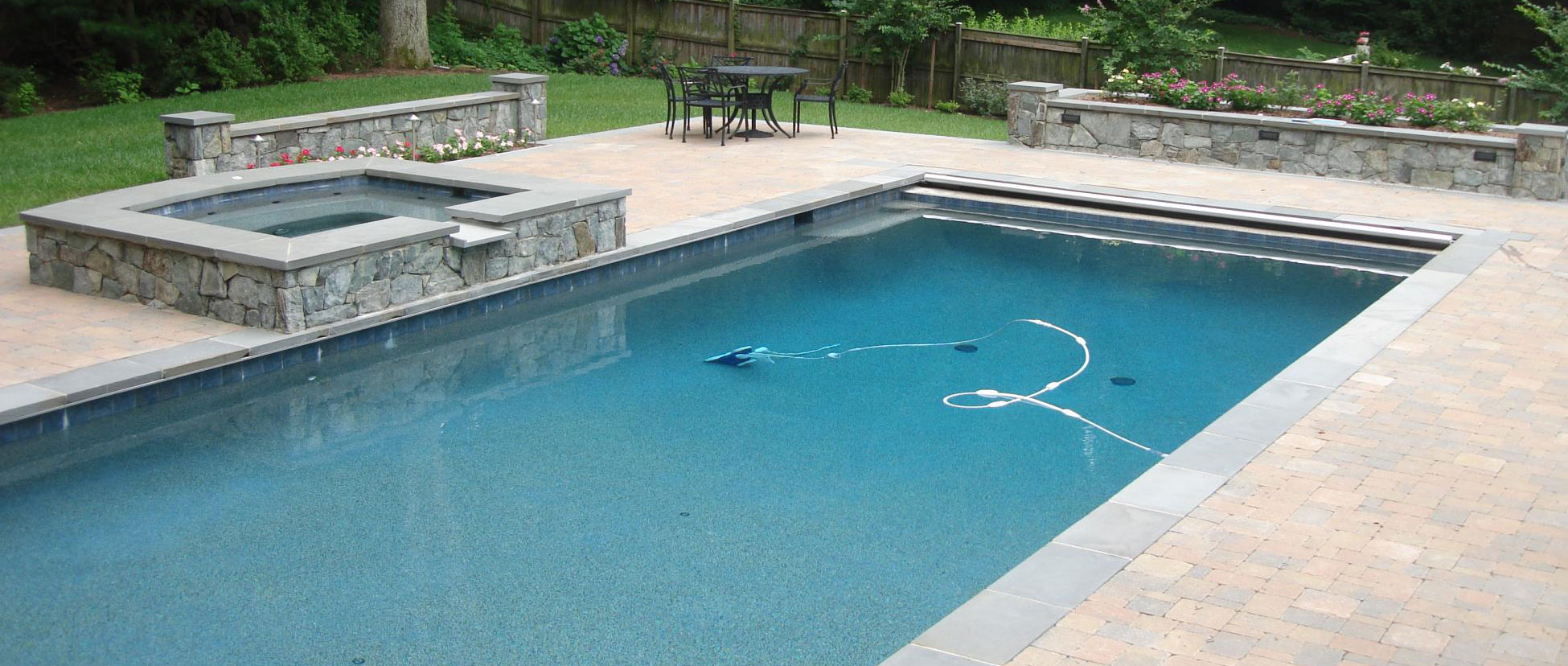 How To Pick A Cleaning System For Your New Pool Paradise Pools