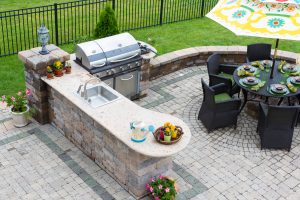 The Perks of Installing an Outdoor Kitchen